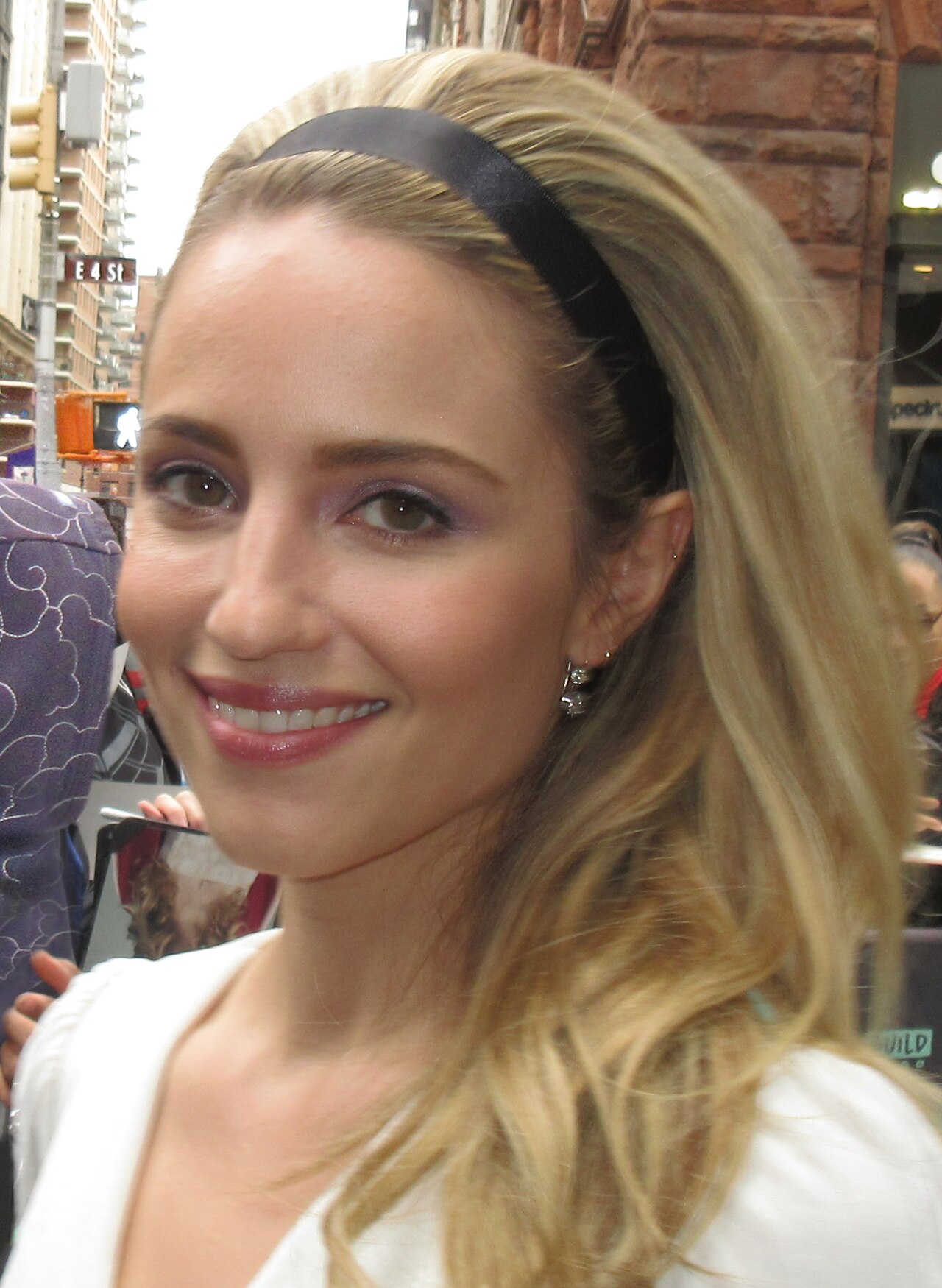 Dianna Agron, portrait via Wikimedia Commons (CC BY-SA 2.0)
